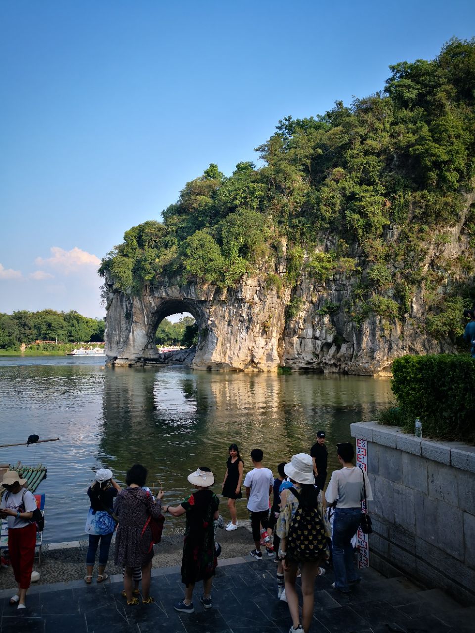 桂林象山景区好玩吗,桂林象山景区景点怎么样_点评