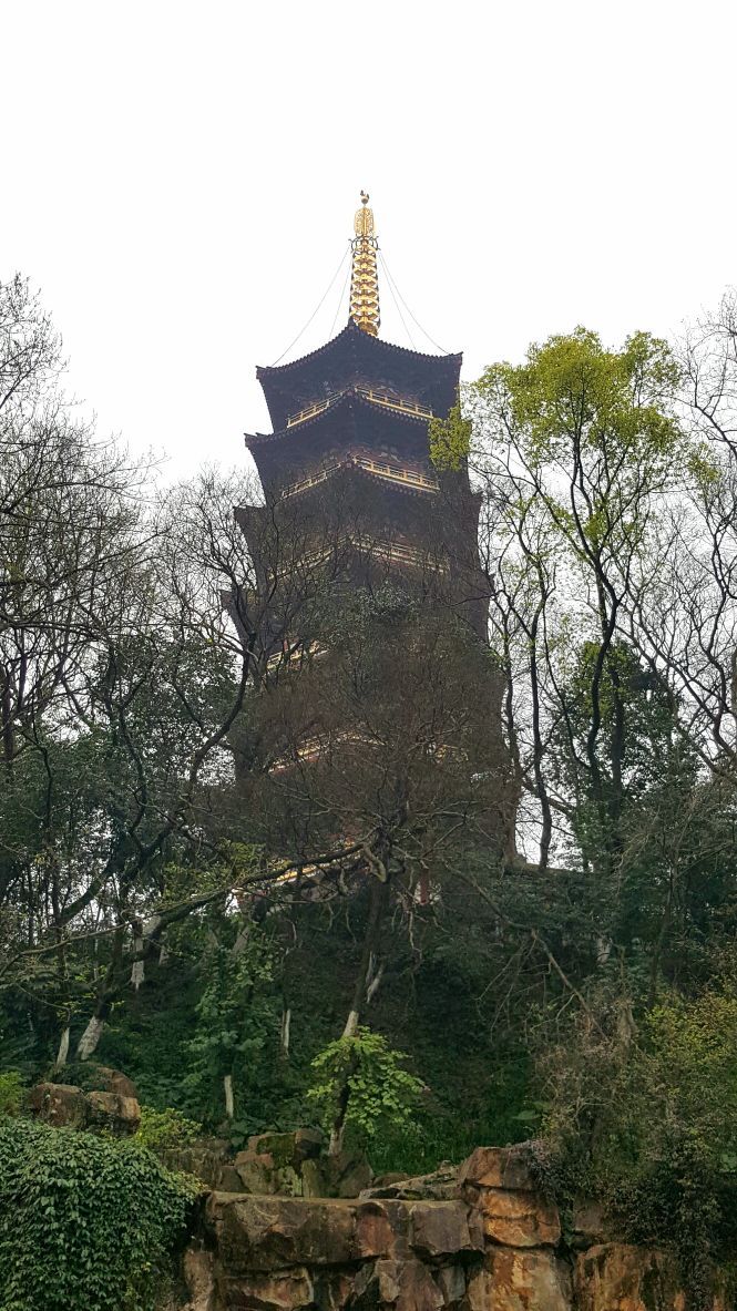 净光寺塔,位于温州市鹿城区松台山山顶