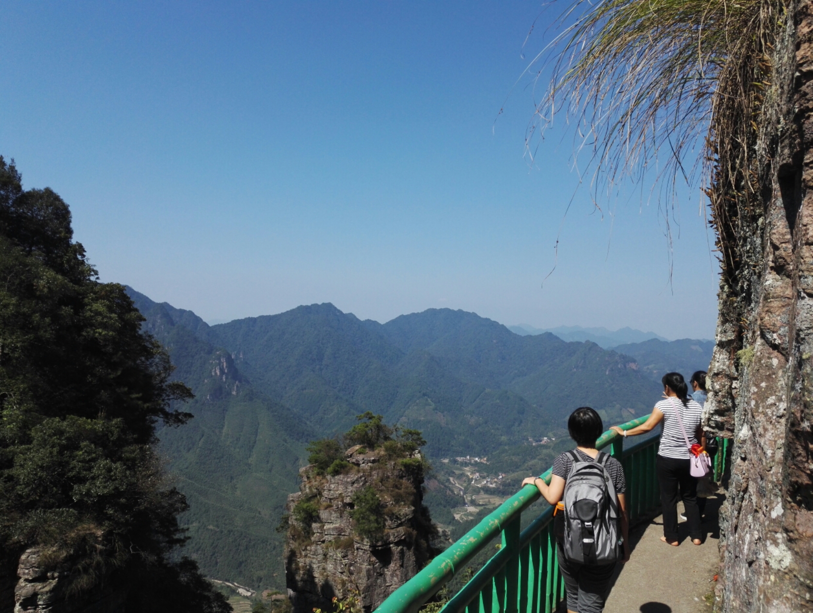 金秀莲花山景区旅游景点攻略图