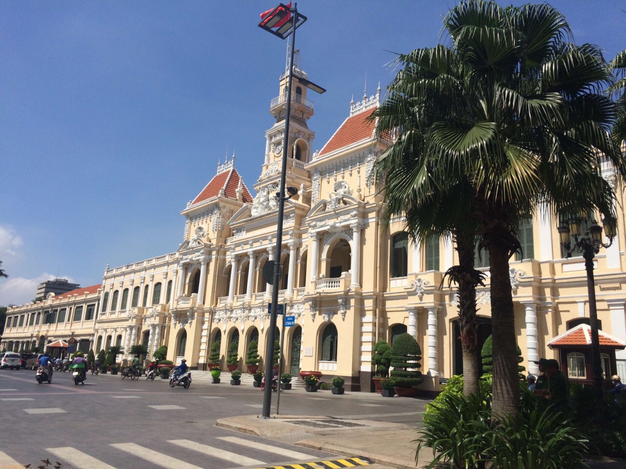 胡志明市市政厅好玩吗,胡志明市市政厅景点怎么样