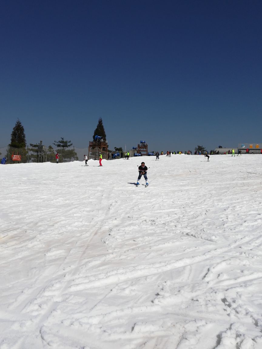 玉舍国家森林公园滑雪场