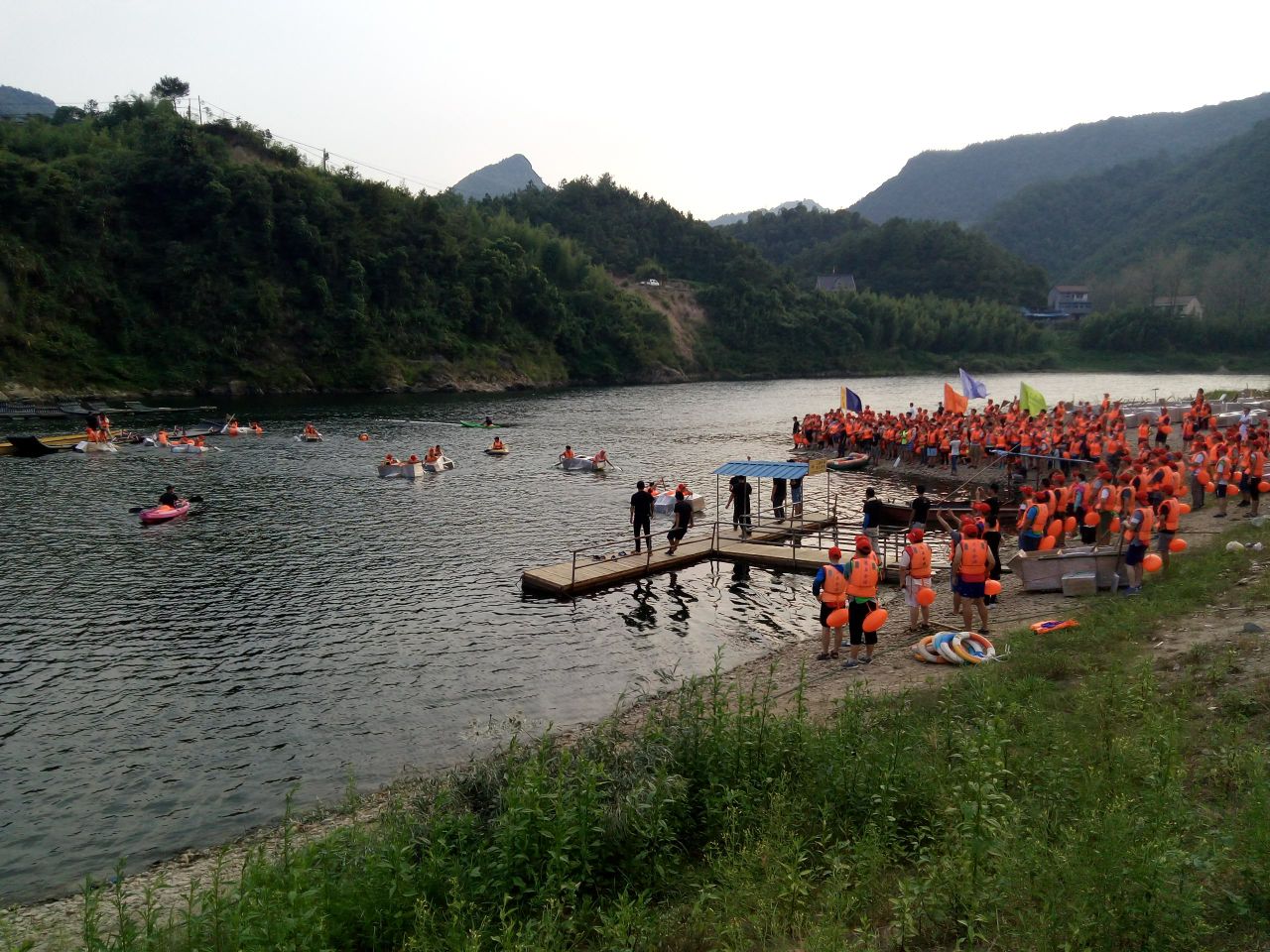 浪石金滩是个很好玩的景区,景区内有很多的旅游项目,能满足不同游客的