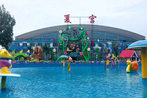 龙润夏宫温泉水乐园