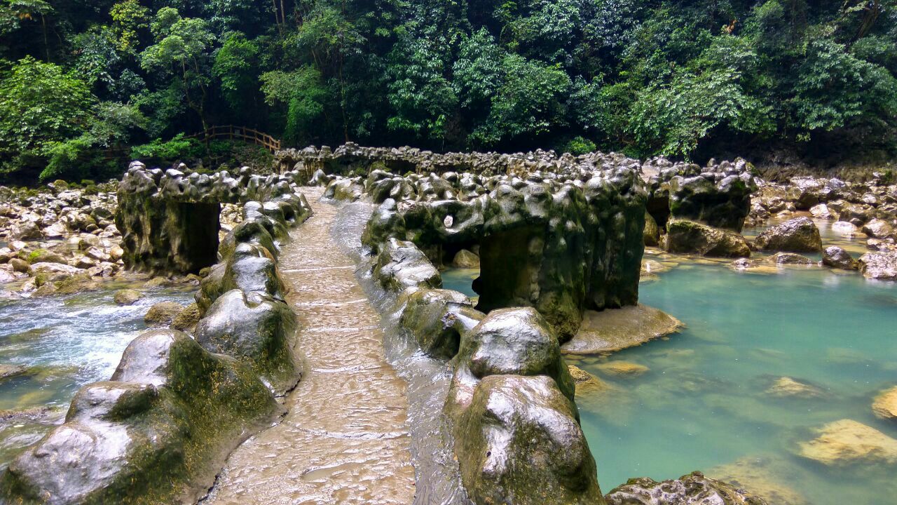 荔波大七孔景区