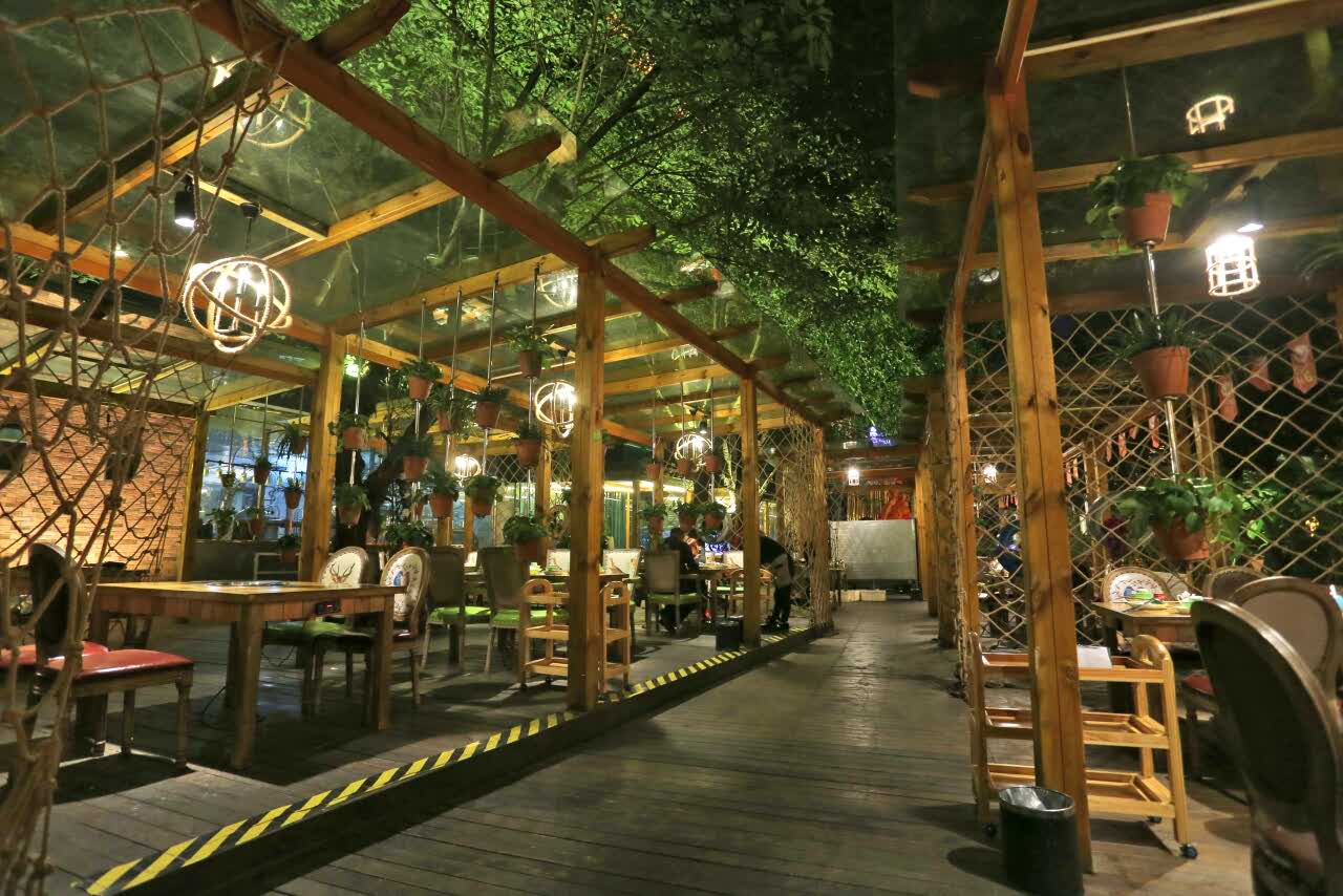 2019牛大汉生态庭院火锅美食餐厅,很高大尚的一个店,性价比比.