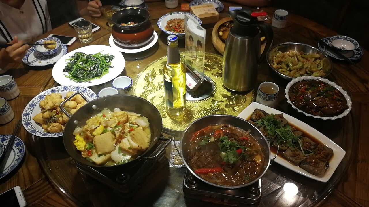 2019湘西部落(大武汉1911店)美食餐厅,服务员的态度都