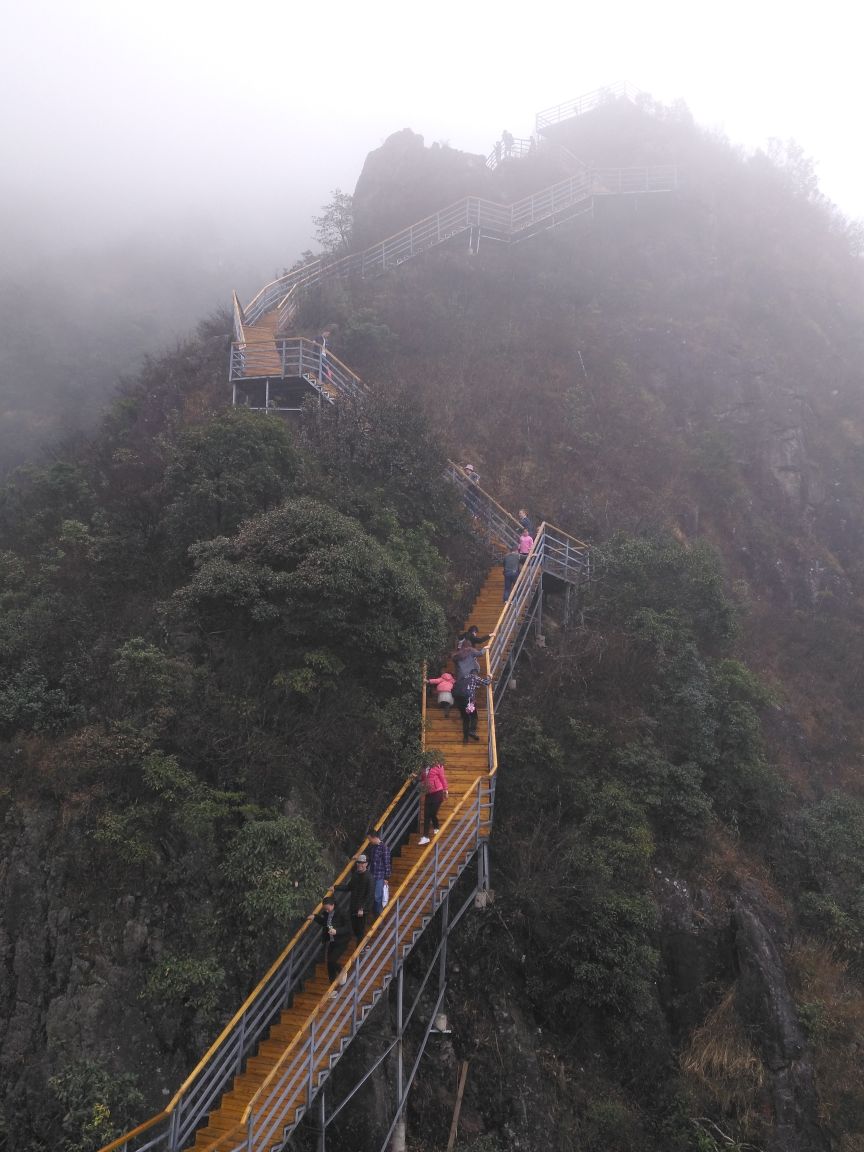 连山清远金子山原生态旅游风景区好玩吗,连山清远金子