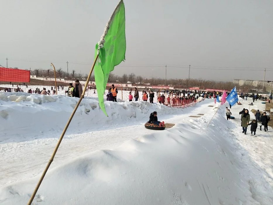 梓橦山滑雪场