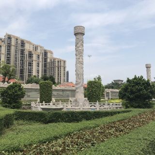 揭东区人民广场 广场 建筑人文 距景点4.3km