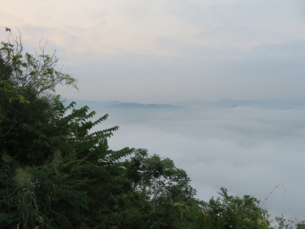 黔西南兴义市云湖山风景区自驾游,观云山雾海,赏日月同辉!