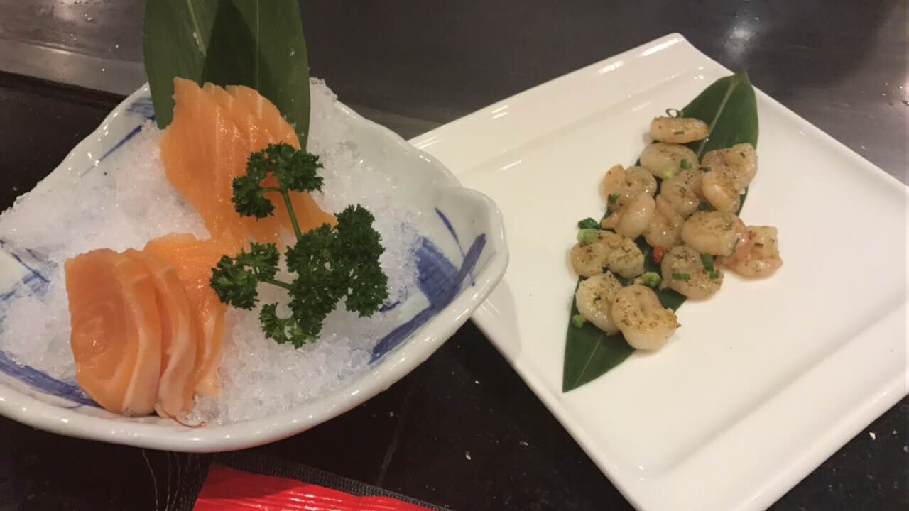 鹅肝嫩的入口即化,胡椒虾好吃清爽,龙利鱼肉质细腻,味道服务摆盘都不