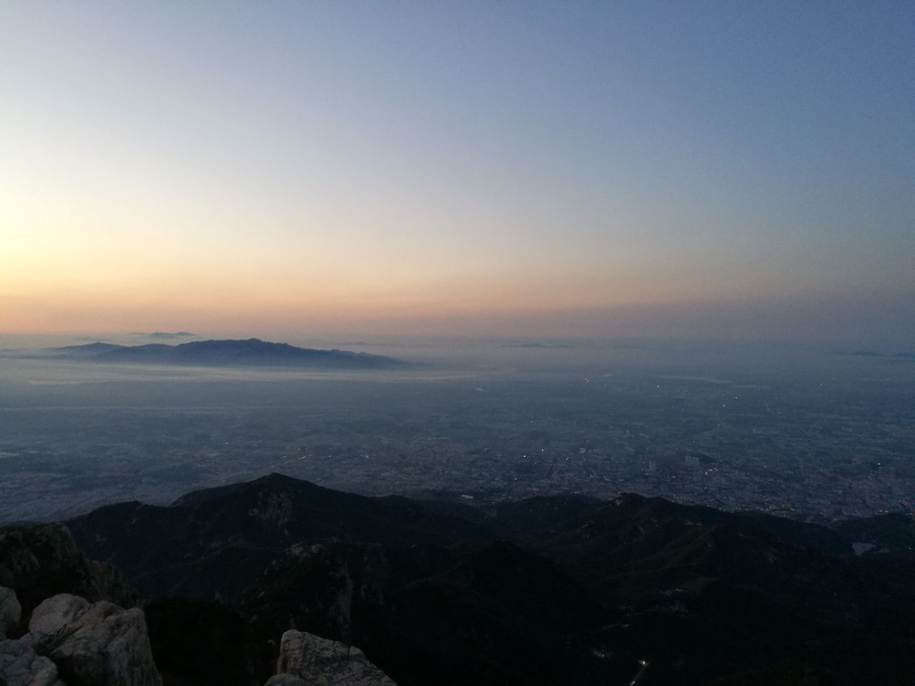 爬泰山从红门到山顶要多长时间