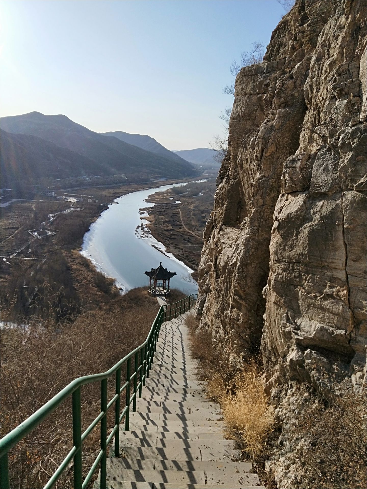 喀左凌河第一湾
空气清新山水秀美 2018-12-25有用 ( 0)