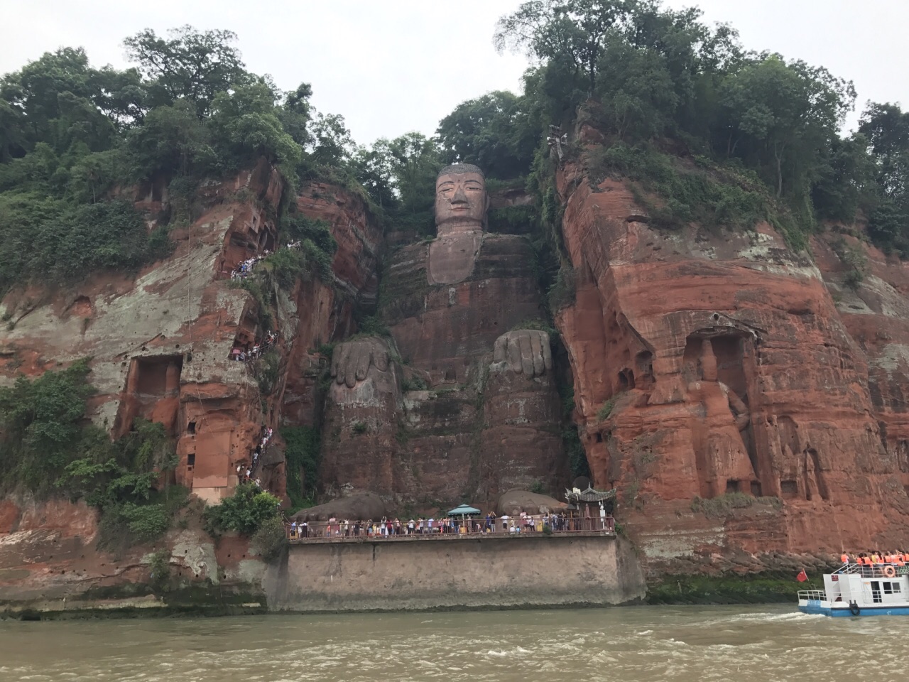 【携程攻略】乐山乐山大佛景点,要看乐山大佛的全景最