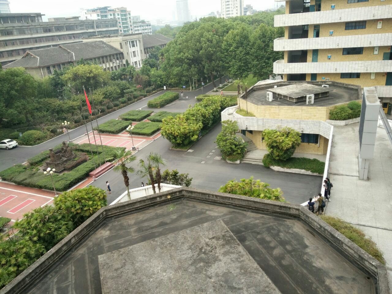 西华师范大学