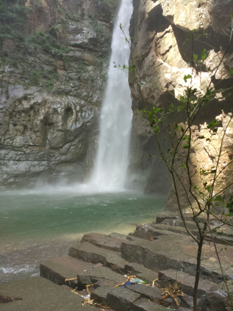 神龙湾天瀑峡