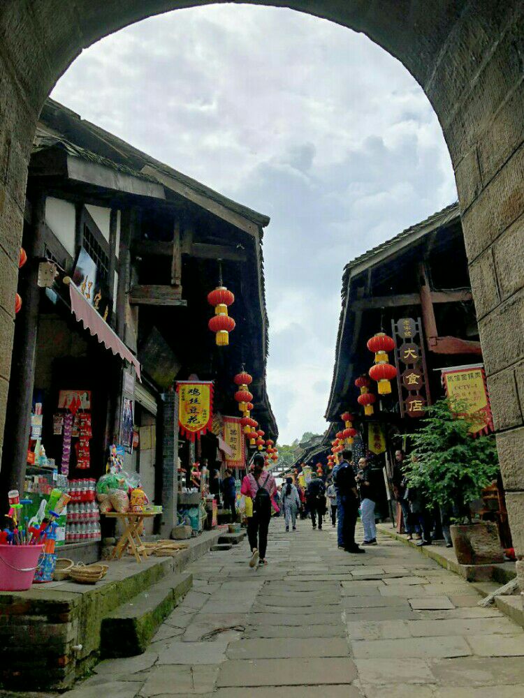 荣昌区万灵古镇好玩吗,荣昌区万灵古镇景点怎么样