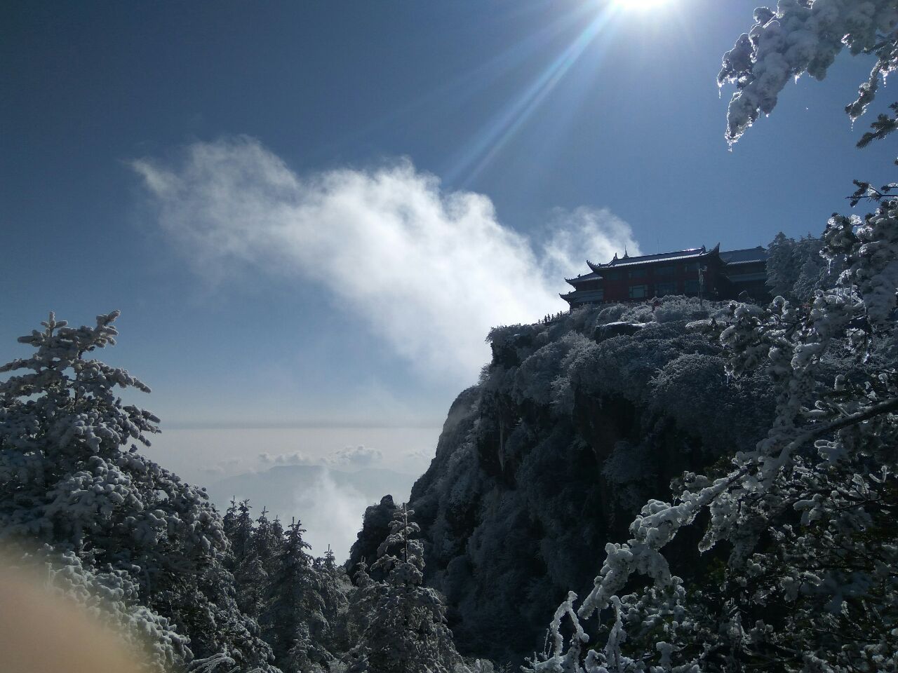 峨眉山