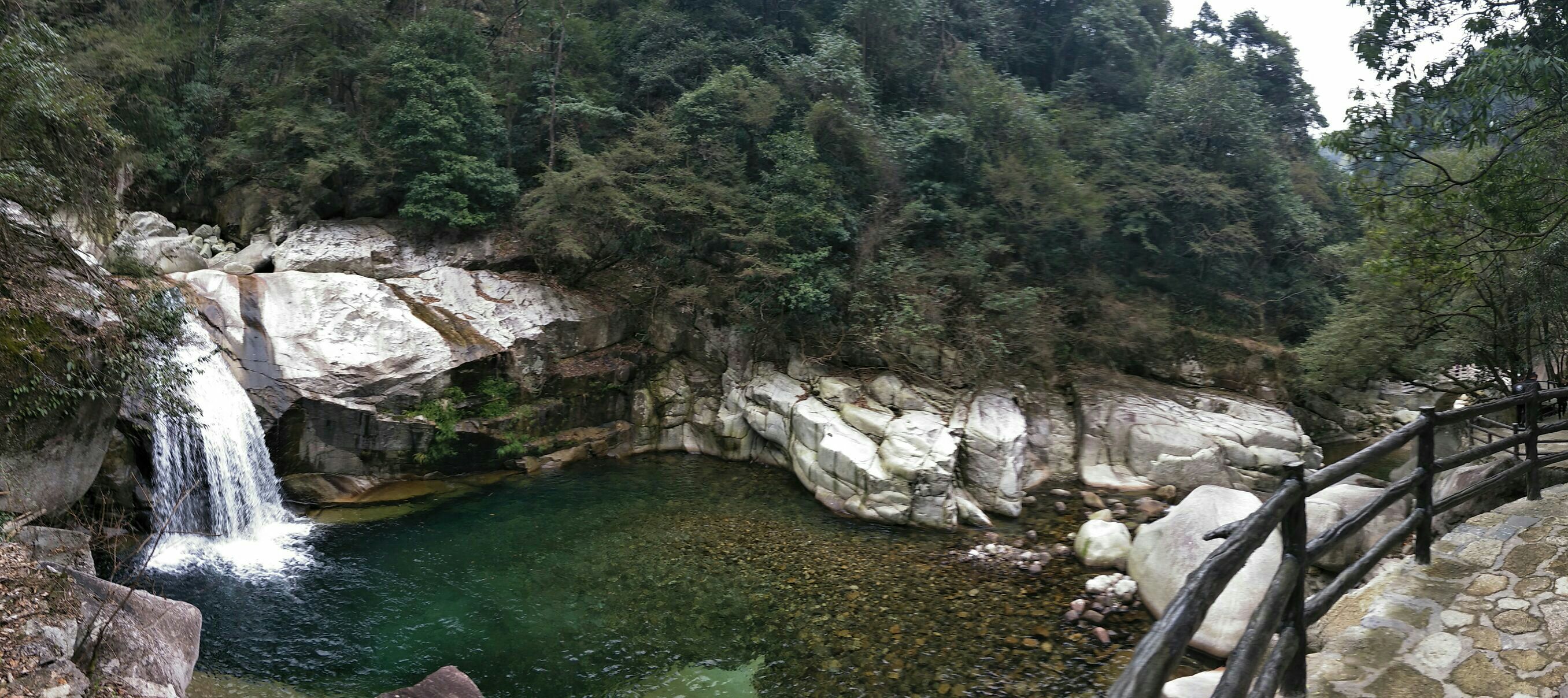 大鄣山卧龙谷