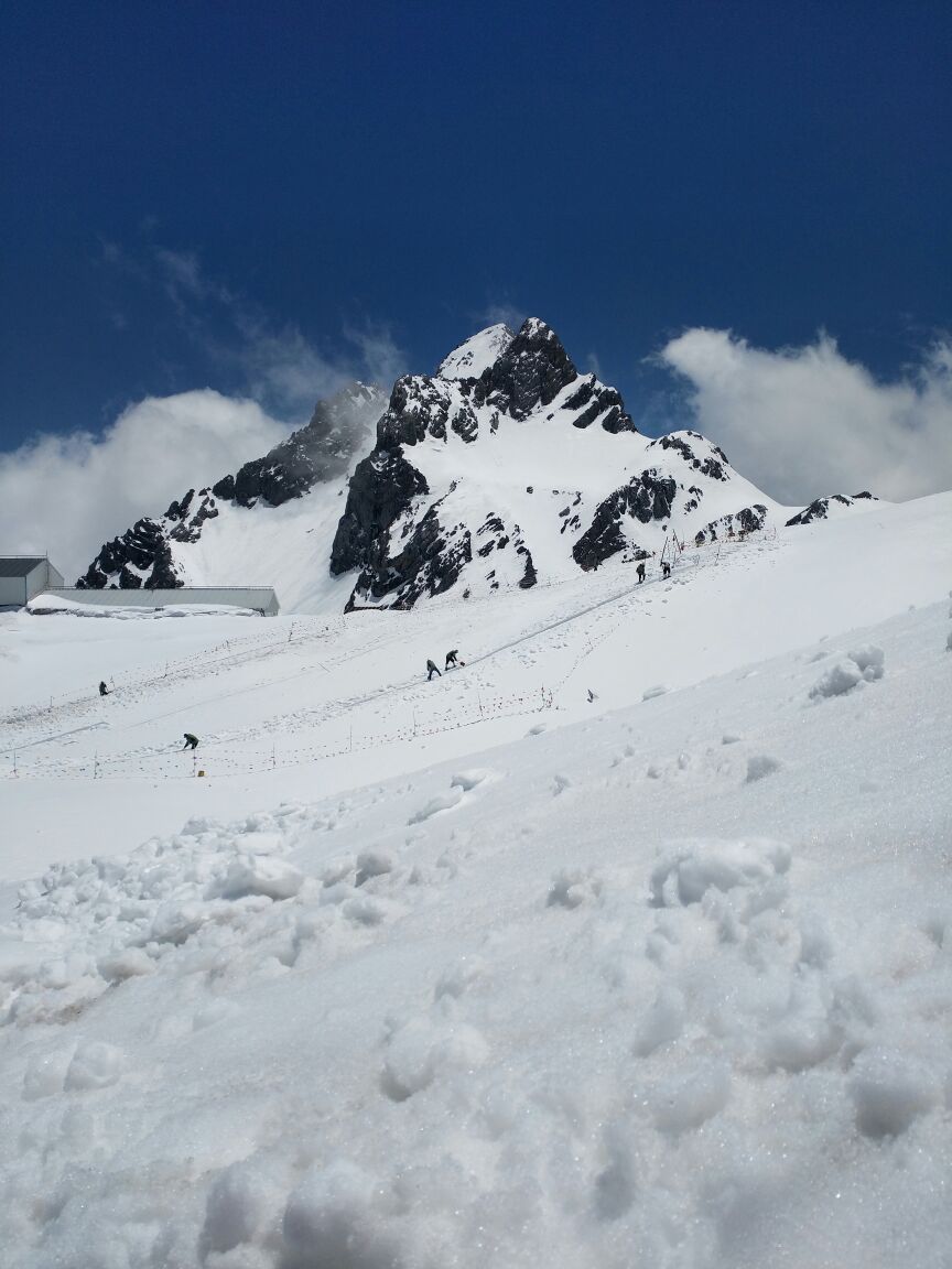 玉龙雪山