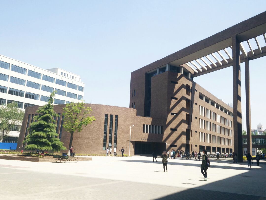 南开大学