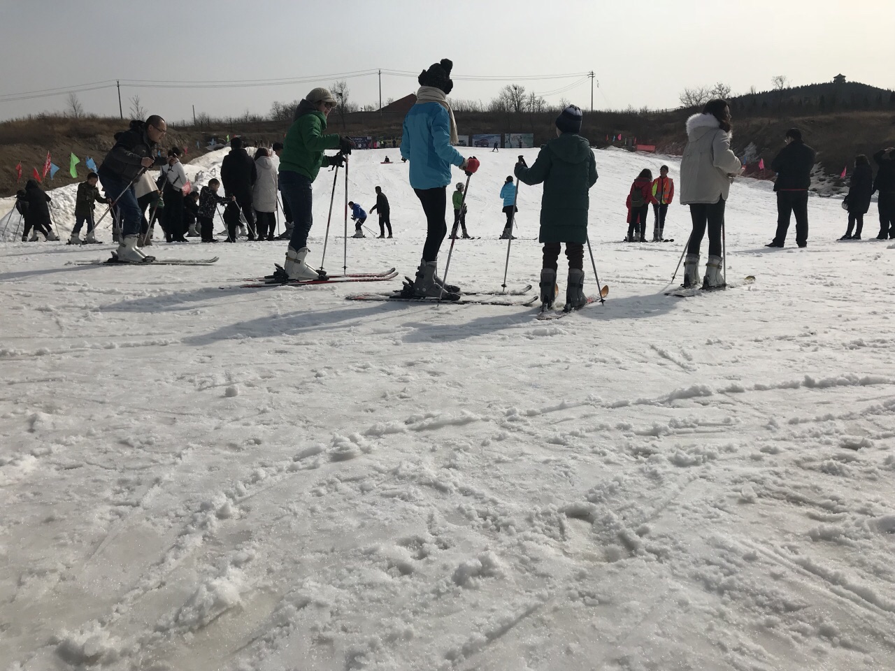 齐乐梦华嬉雪乐园(原梓橦山滑雪场)