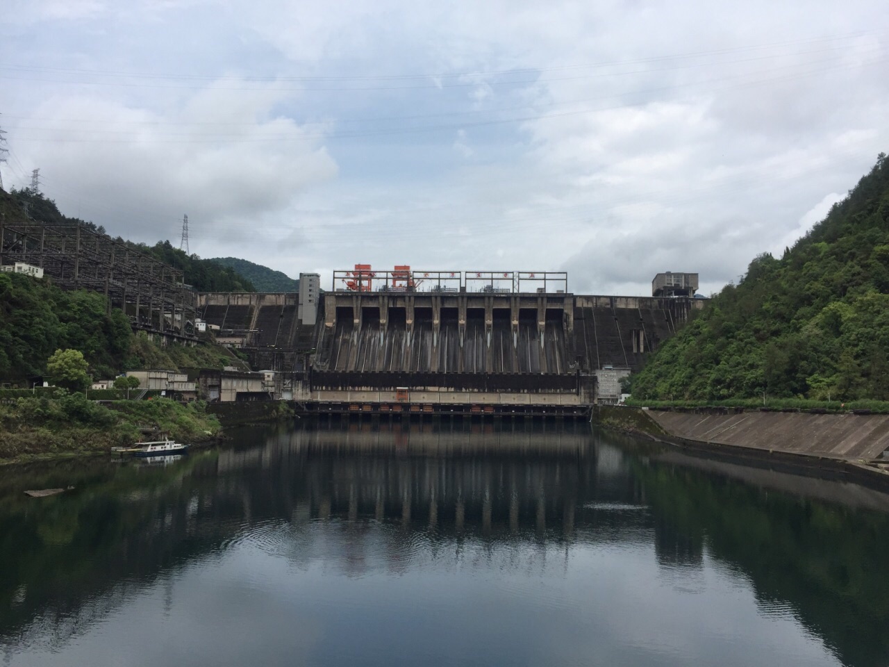 新安江水电站