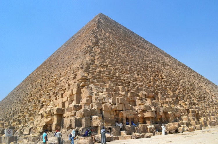 【探秘古埃及文明·开罗】 胡夫金字塔是古埃及金字塔中最大的
