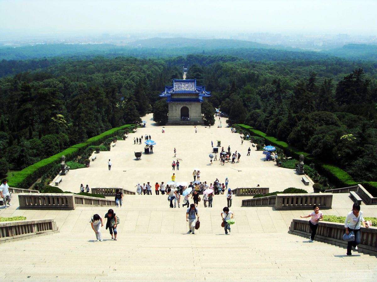 【携程攻略】南京中山陵景区景点,中山陵位于南京市区