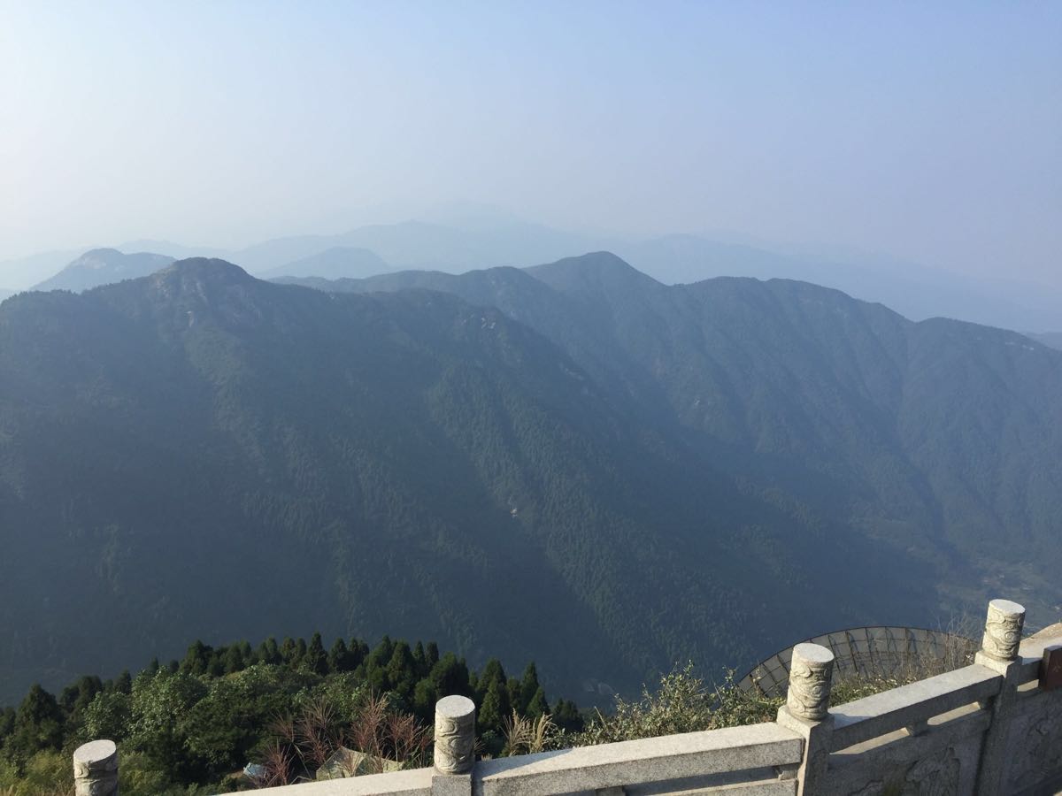 【携程攻略】衡山祝融峰景点,前天下午带着女朋友去衡山爬山,我们是从