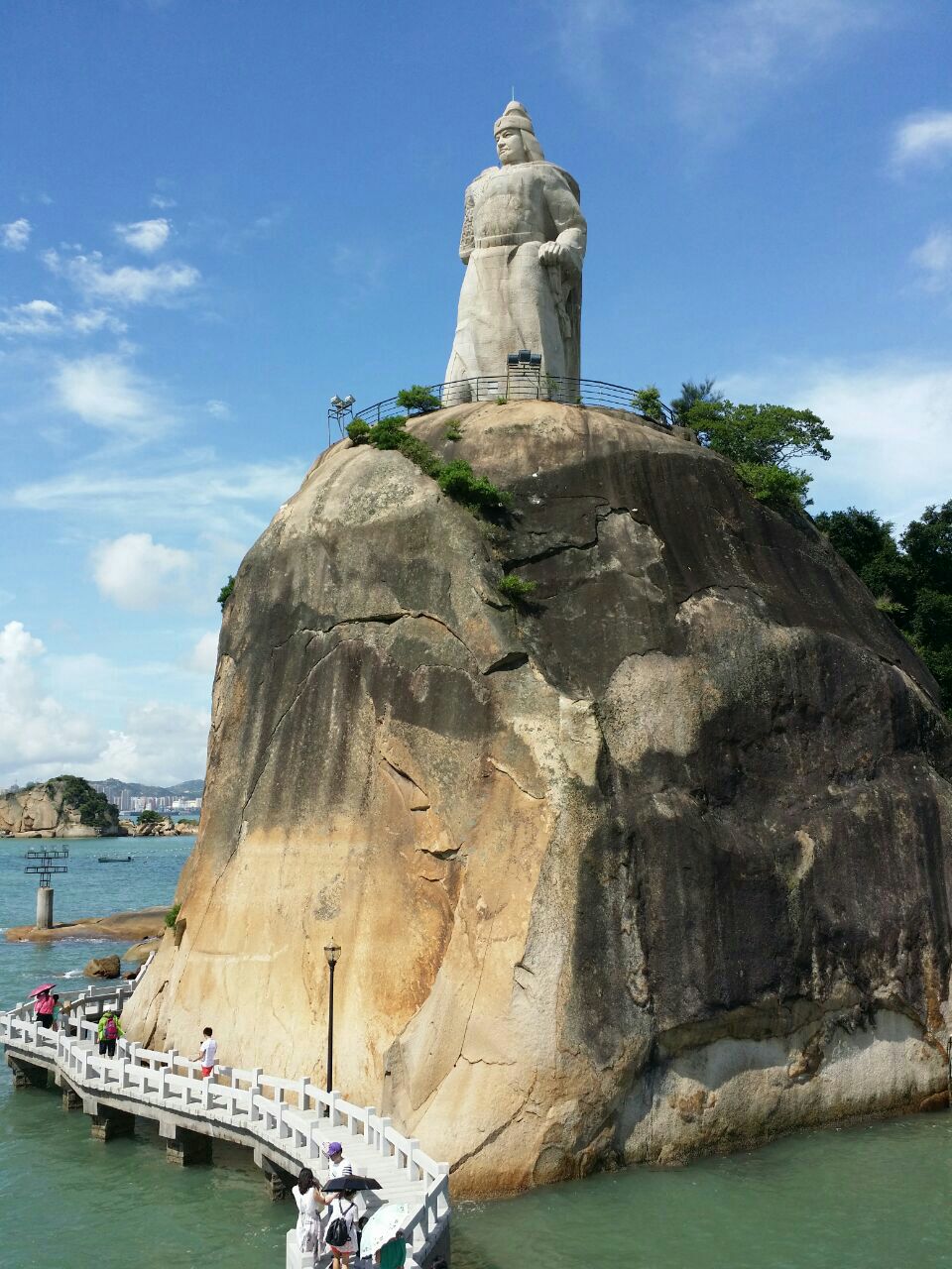 鼓浪屿日光岩好玩吗,鼓浪屿日光岩景点怎么样_点评