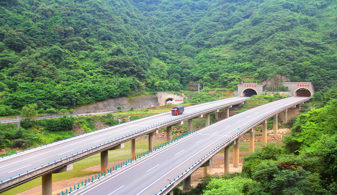 秦岭高速公路