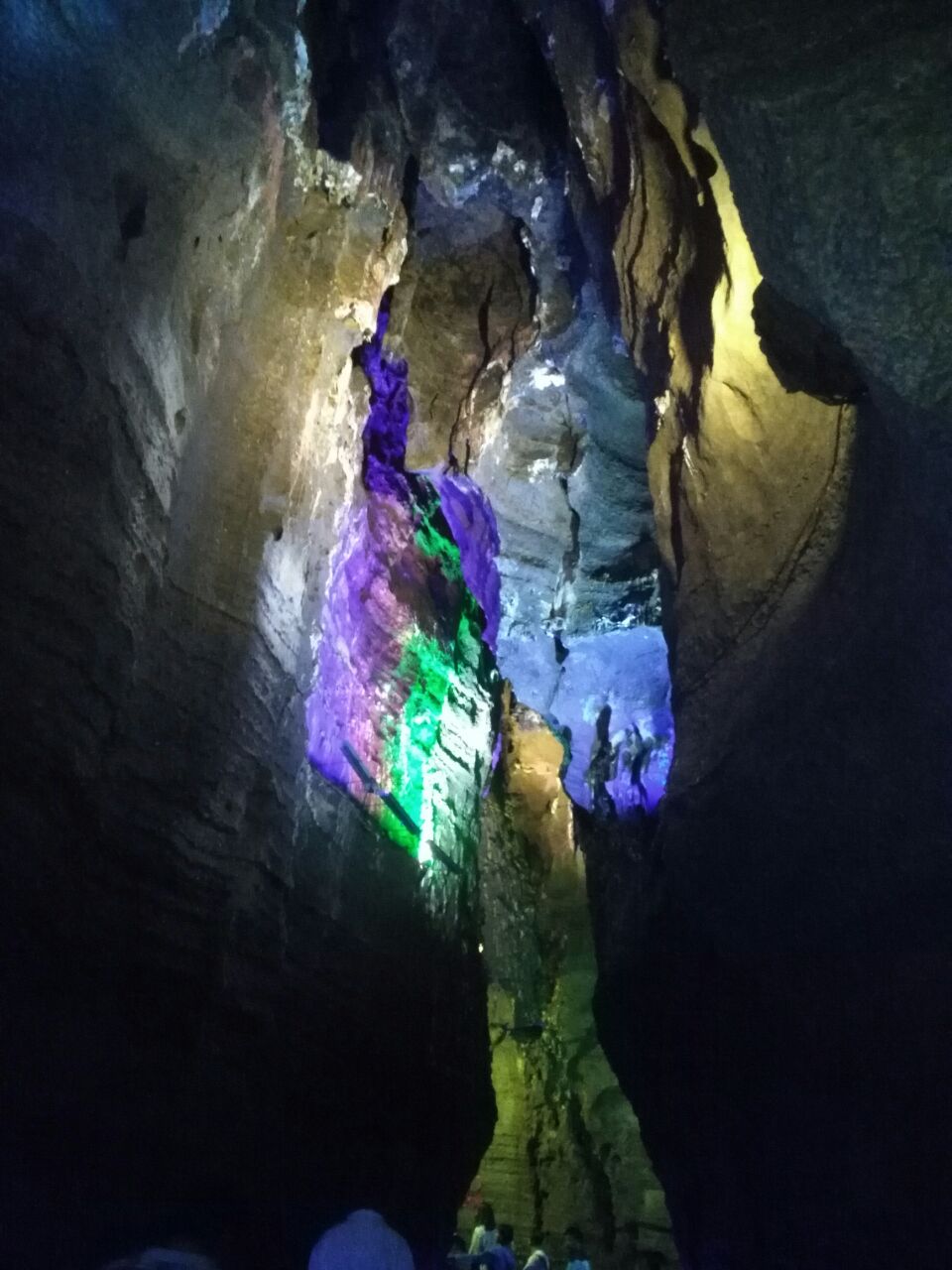 地下大峡谷