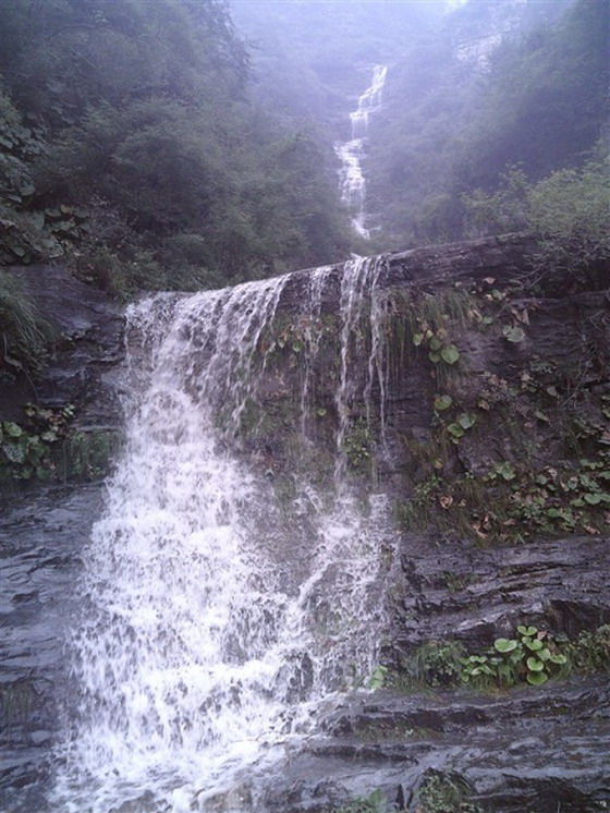 十渡孤山寨大峡谷瀑布群