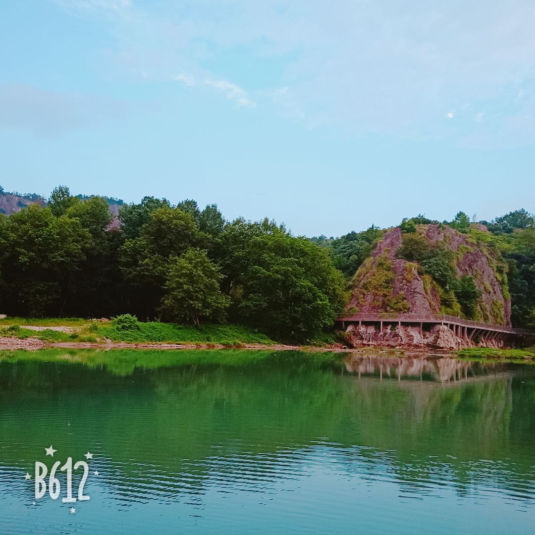 仙居神仙湾温泉还开着吗之前听朋友说过哪有现在有什么好玩的没