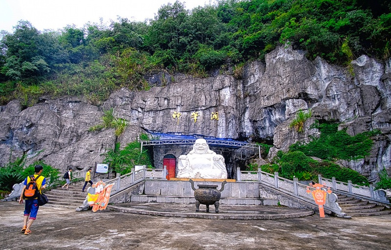 周末自驾清远神峰关探秘地心裂谷漂流!