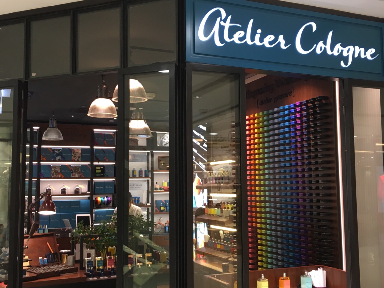 atelier cologne