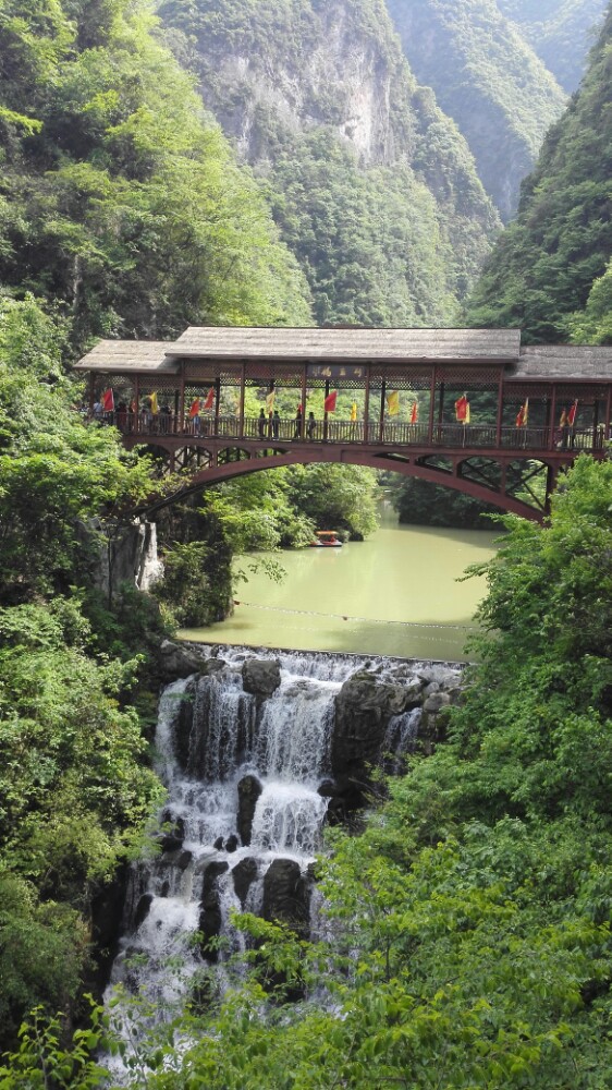 不如尧治河风景区,建议去尧治河.