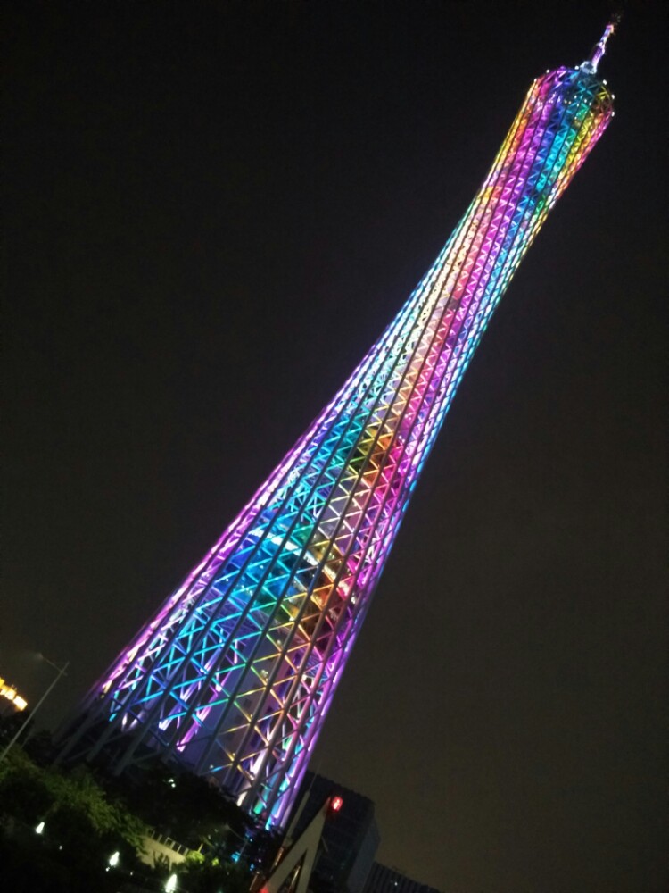 【携程攻略】广东广州塔景点,晚上去看的,夜景很美,,.