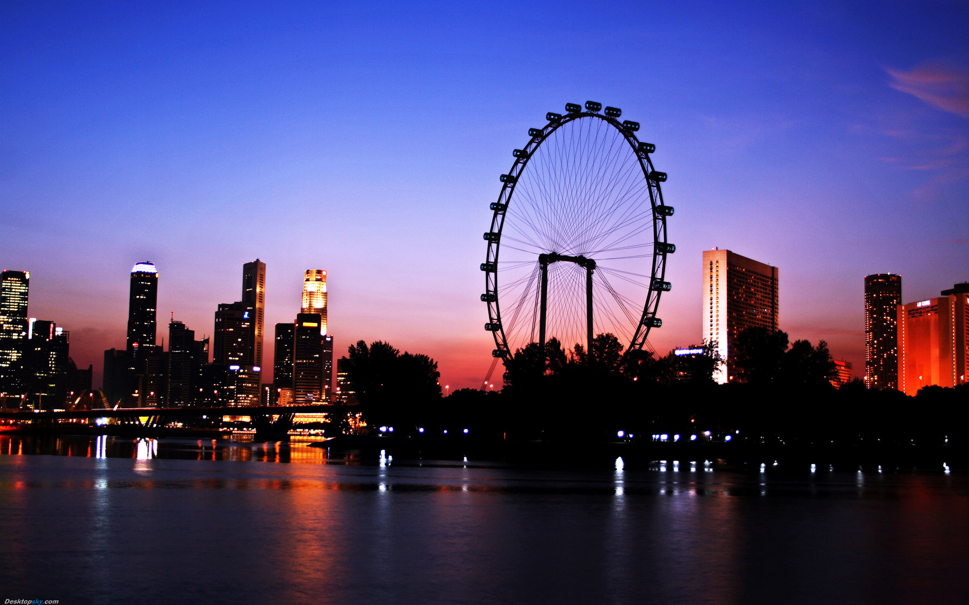2022新加坡摩天观景轮游玩攻略,新加坡摩天观景轮在鱼尾狮像...【去哪儿攻略】