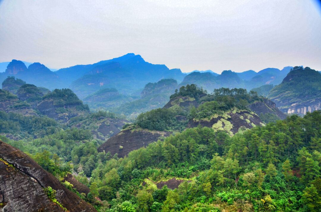 虎啸岩