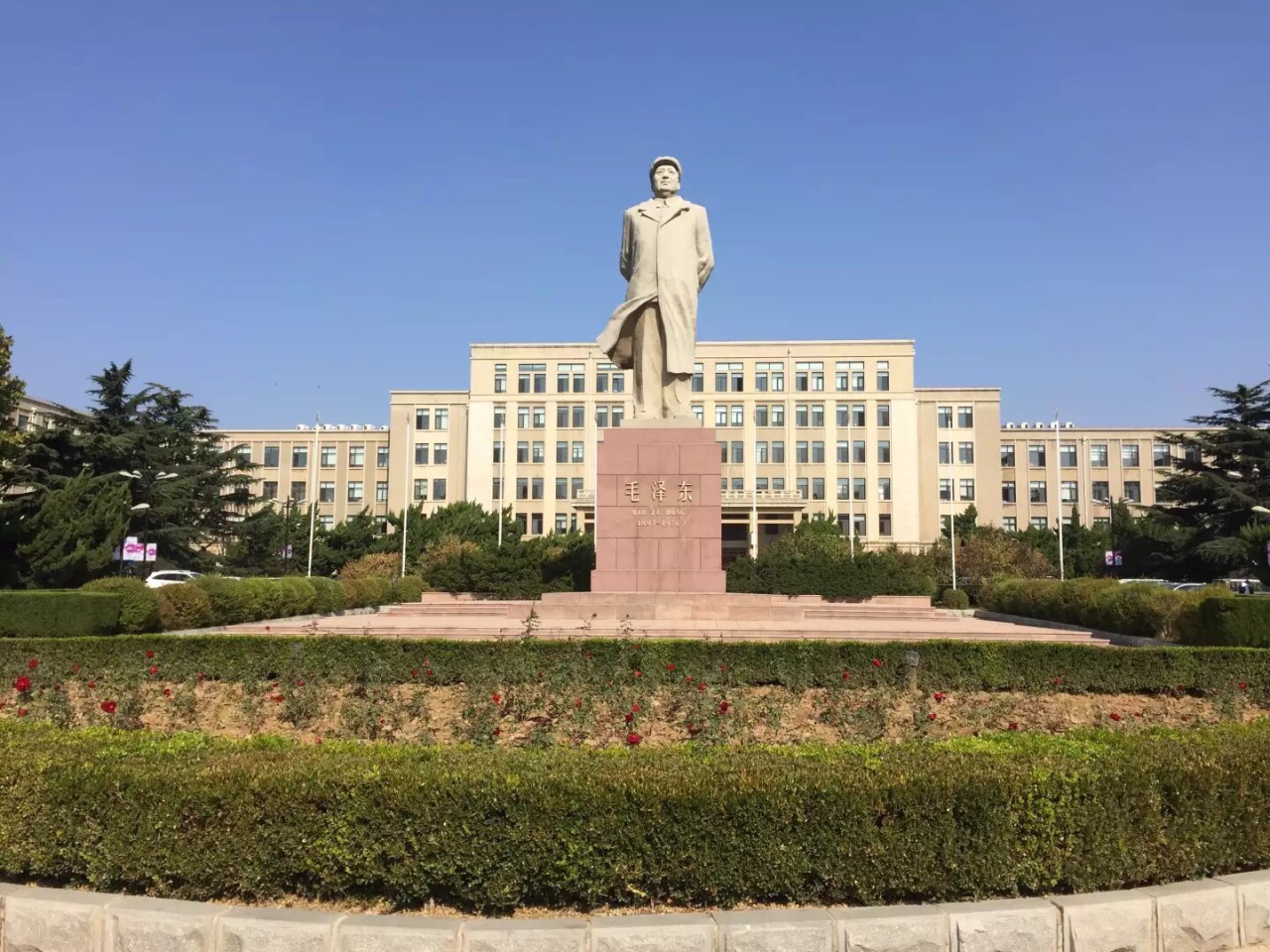 大连理工大学