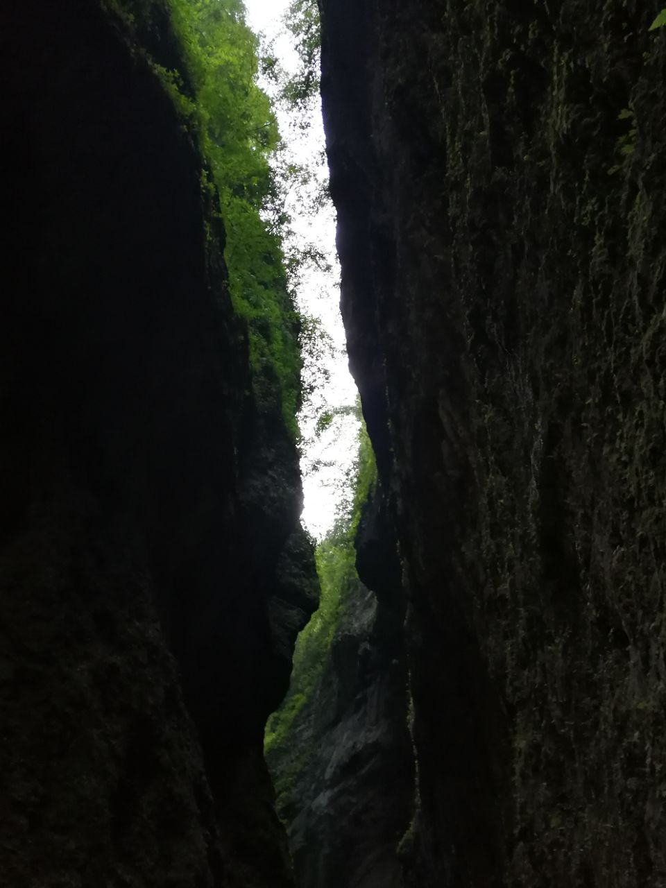 龙水峡地缝