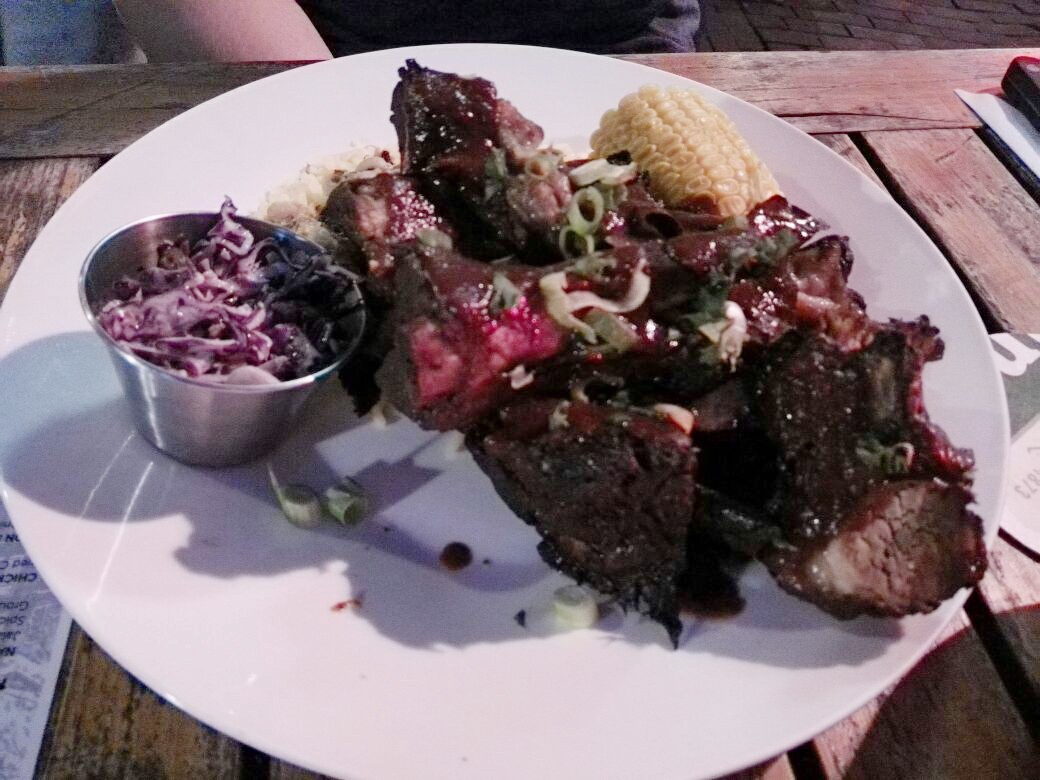 nice food, nice people. the ribs were fantastic!