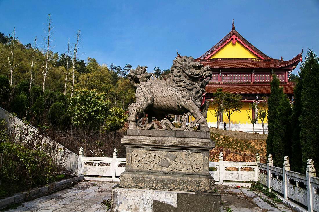 位于南京市高淳区中部,是国家3a级旅游景区和国家级森林公园