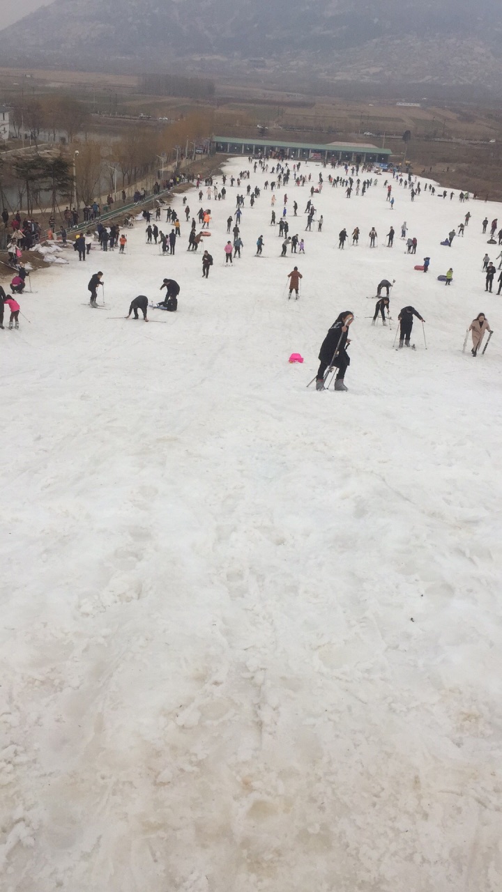 邹城峄山滑雪场攻略,邹城峄山滑雪场门票/游玩攻略/地址/图片/门票