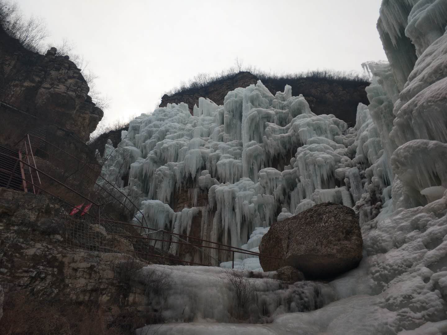 满城区大平台龙居瀑布旅游区好玩吗,满城区大平台龙居瀑布旅游区景点