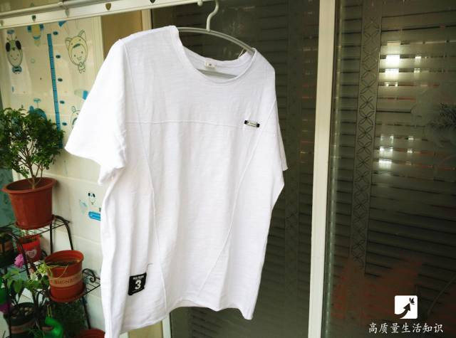 新买的衣服到底要不要先洗再穿?很多人都做错了