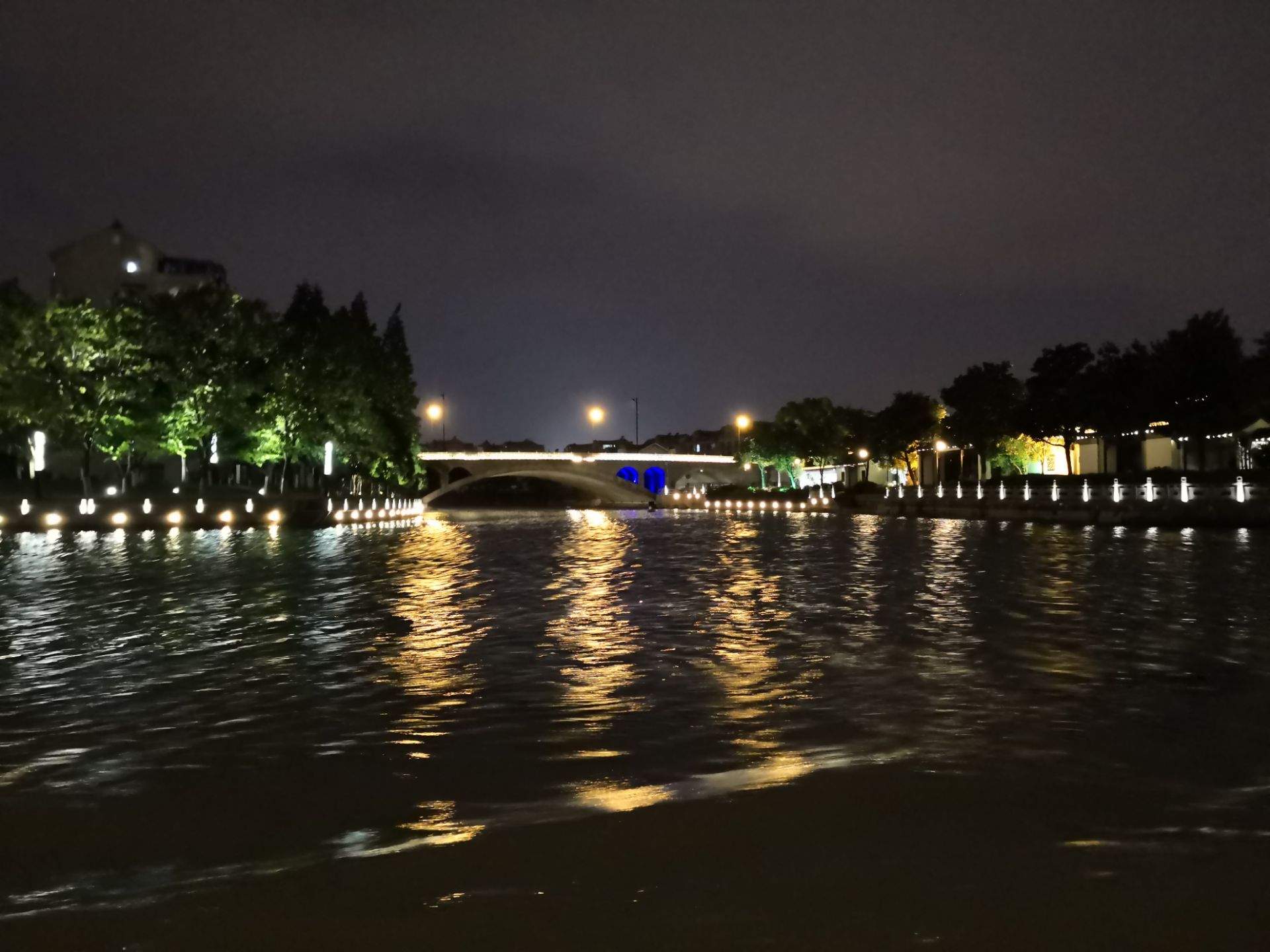 苏州夜游护城河好玩吗,苏州夜游护城河景点怎么样_点评_评价【携程