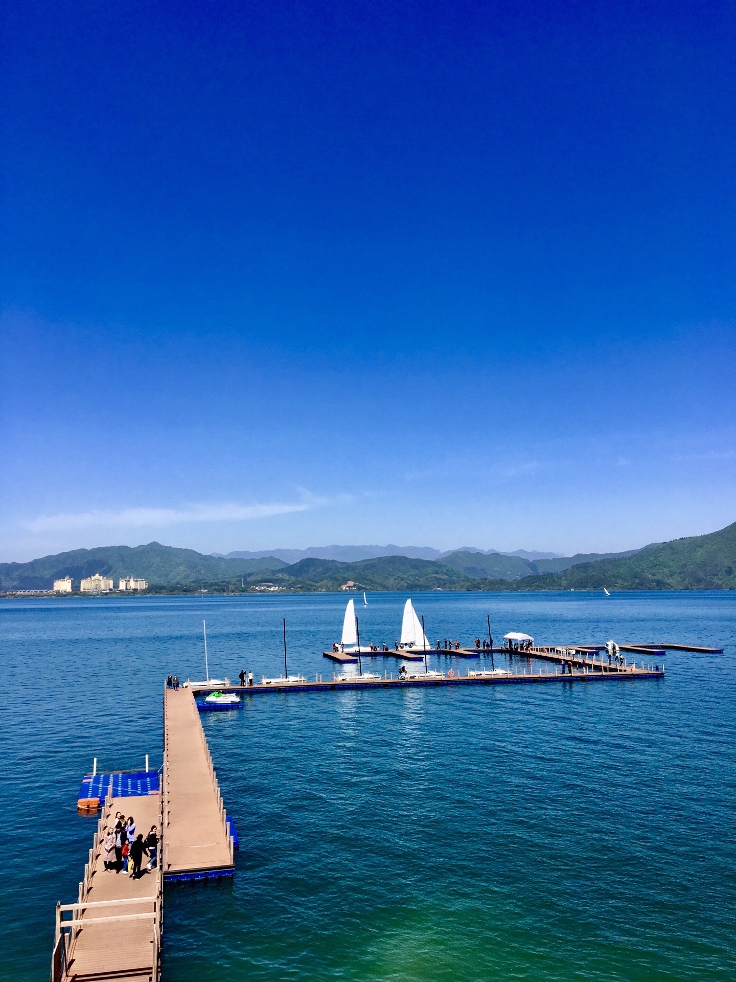 目的地 太平湖 黄山市不仅有"天下第一奇山"的黄山,和世界文化遗产的